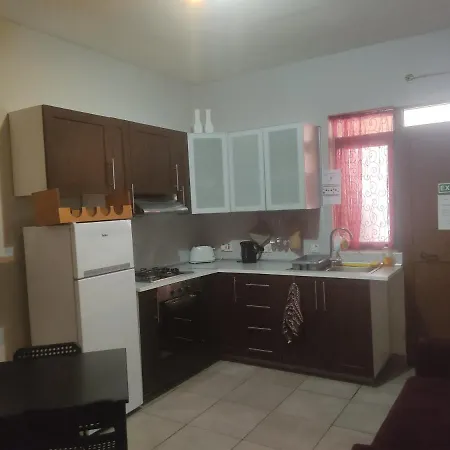 Cosy Groundfloor Close To Sea And Shops * St. Paul's Bay